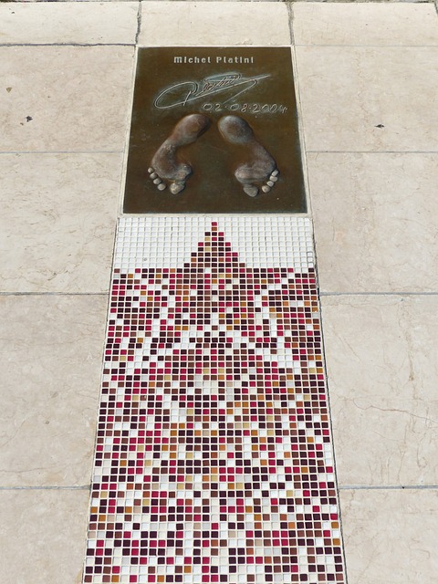 SE